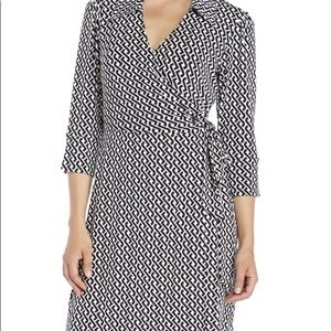 Laundry by Shelli Segal print jersey wrap