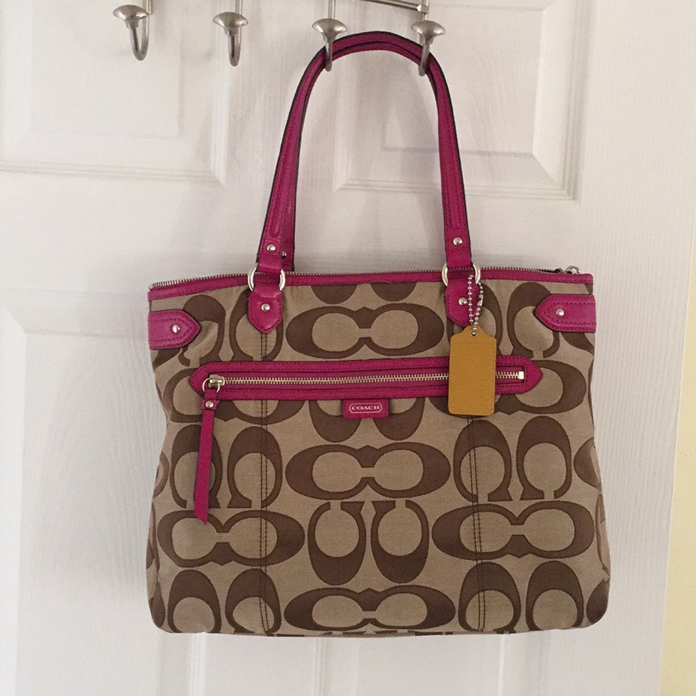 🎉Coach Purse - Still in good condition🎉
