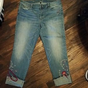 White house black market embroidery crop jeans