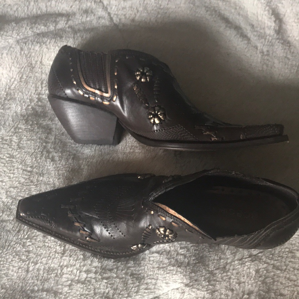 BCBG Girls Brown leather boots