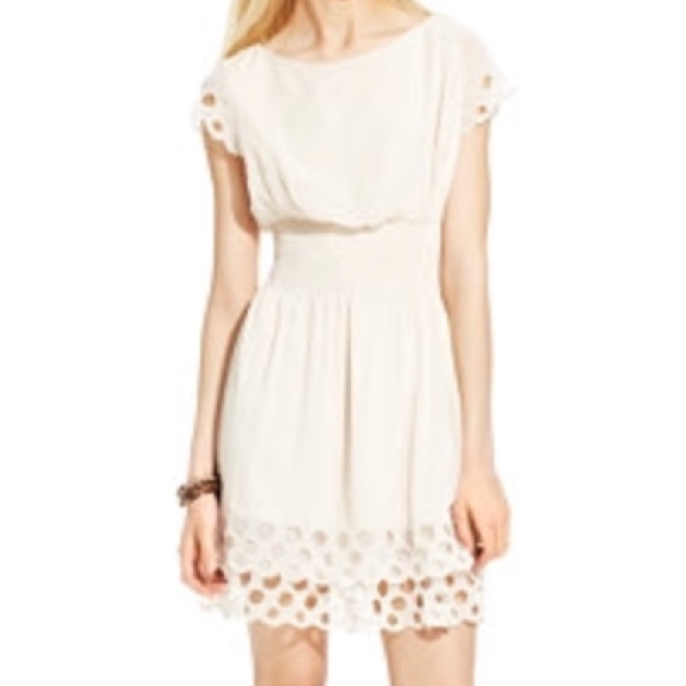 Bar III cream knee length dress sz xs