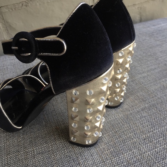 BOGO NEW Betsey Johnson Heartbreaker Heels - Picture 5 of 8