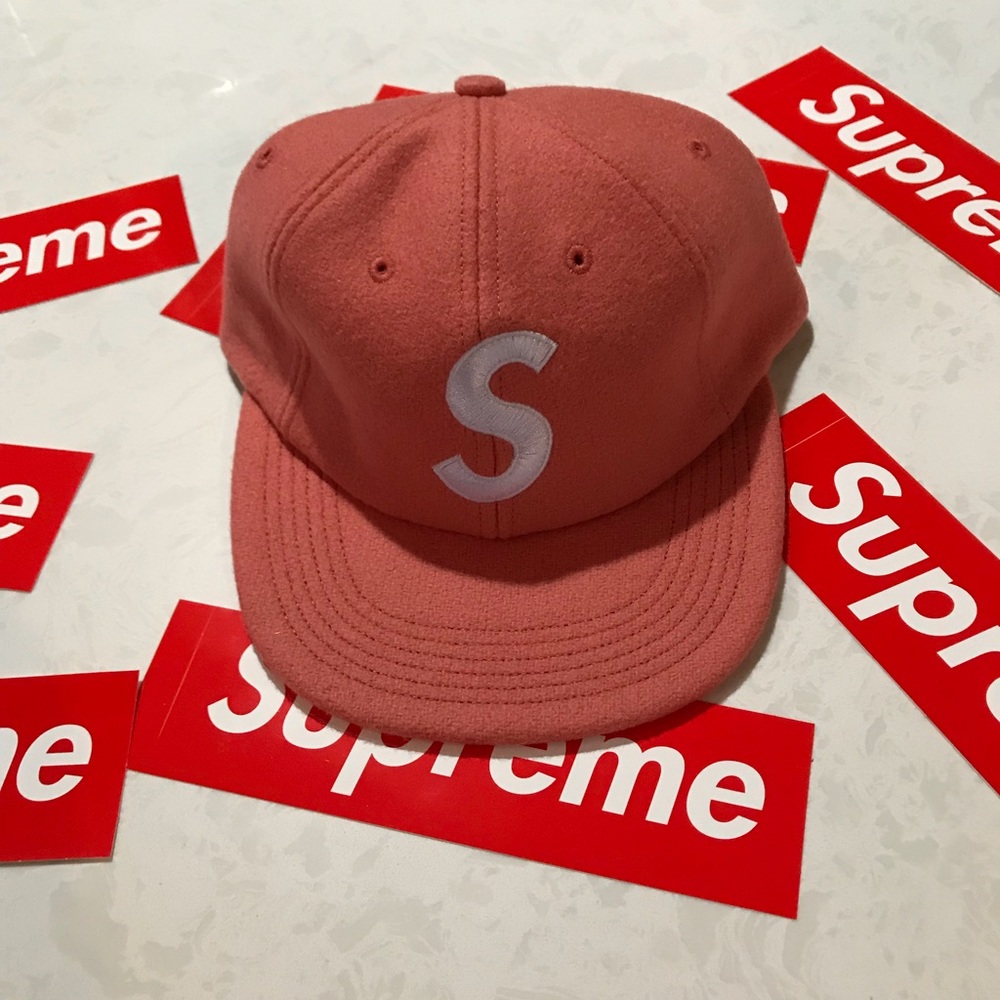❤️SOLD❤️Authentic Supreme hat brand new