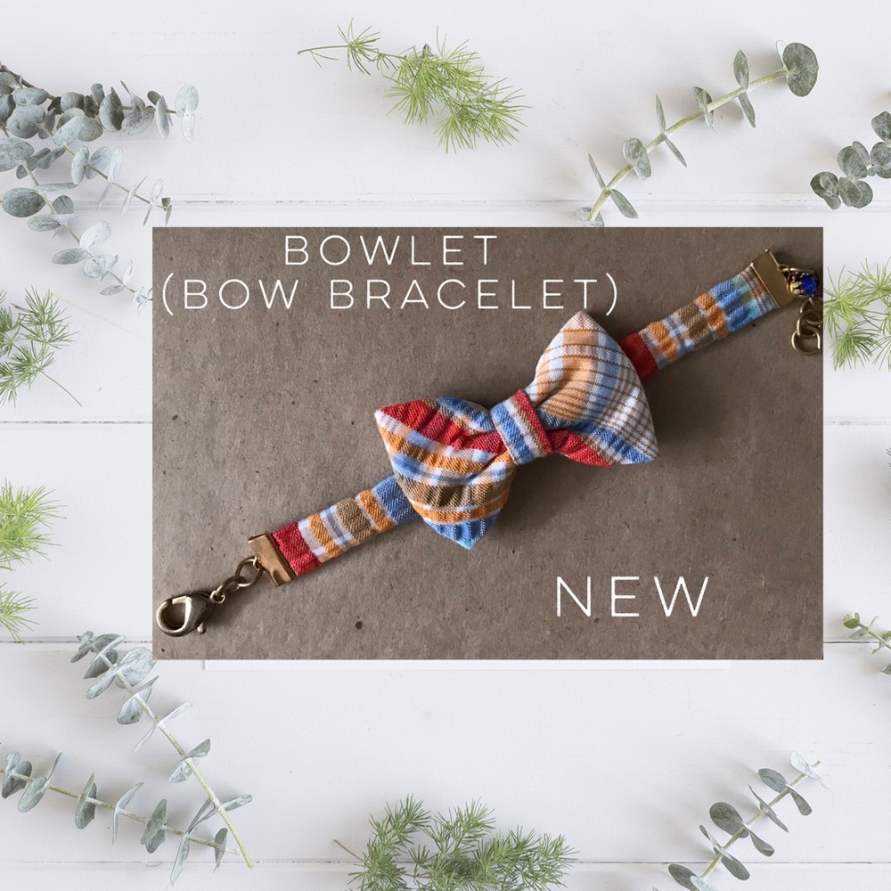 Bow Bracelet in Embossed Seersucker Plaid