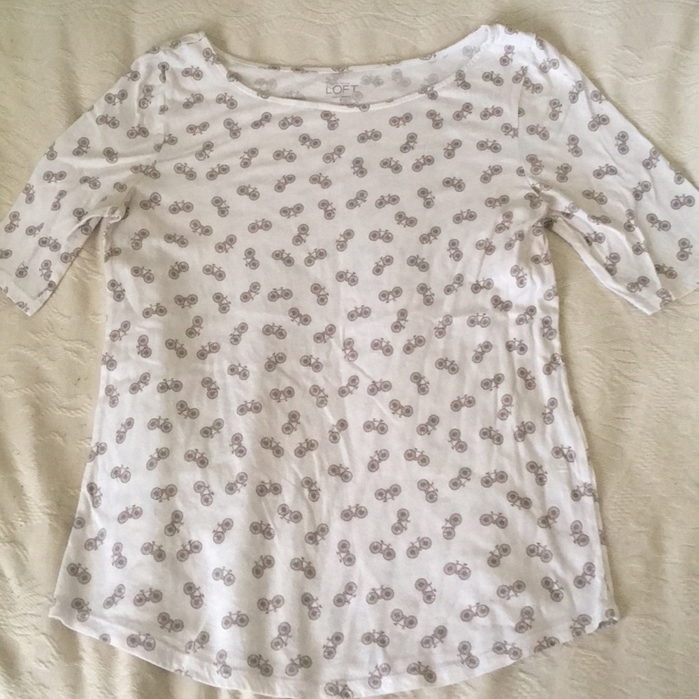 Women’s bicycle shirt.