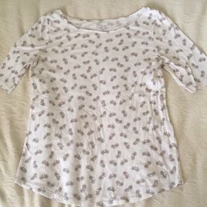 Women’s bicycle shirt.