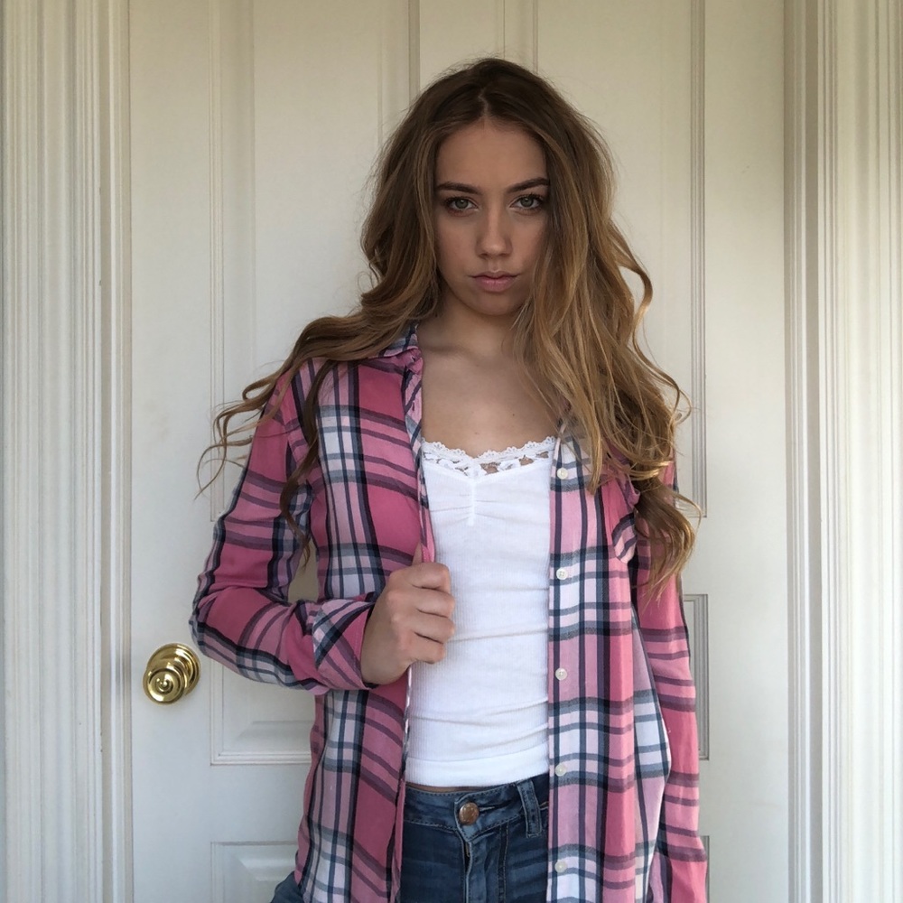 abercrombie and fitch pink flannel