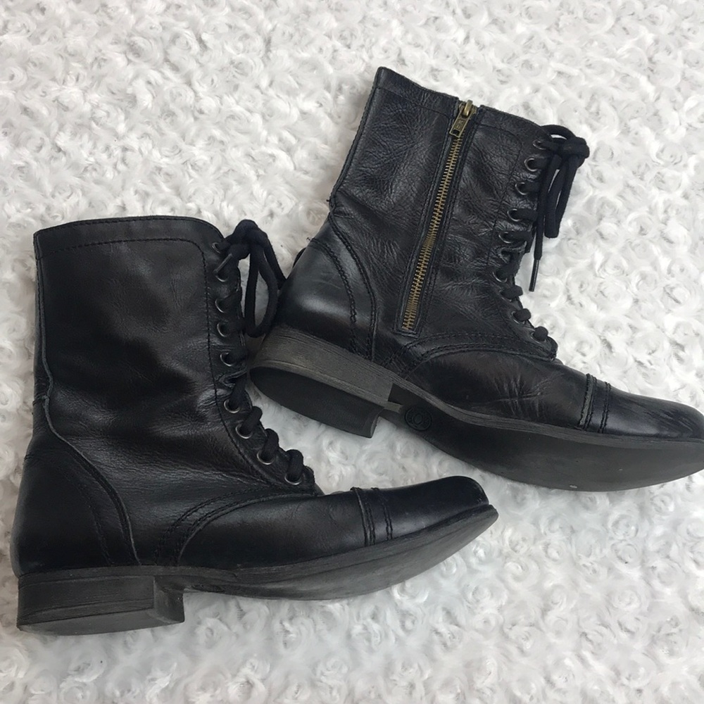 7.5 Steve Madden troppa boots.