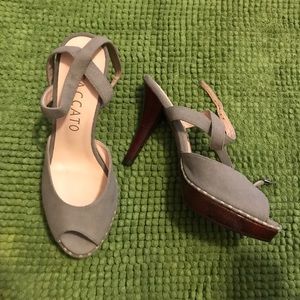 Brand new Staccato platform heels in suede.