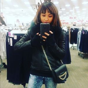 Meet your Posher, Tiffany