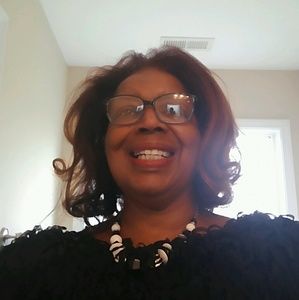 Meet your Posher, Faye