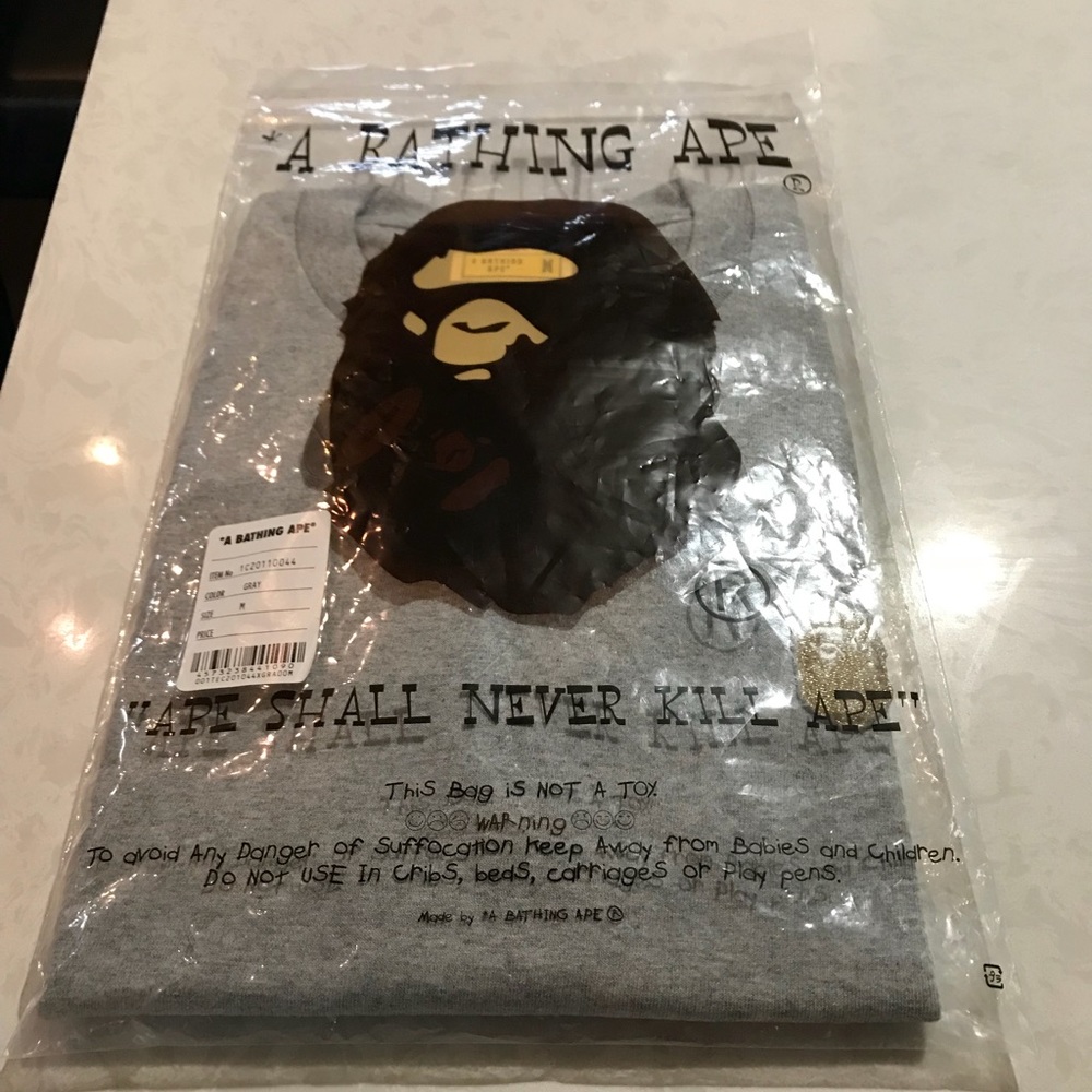 ❤️SOLD❤️Authentic BAPE Bathing Ape T-shirt