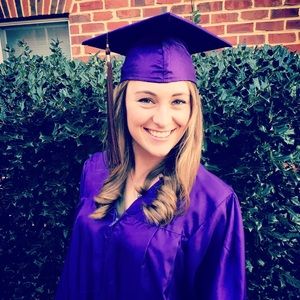 Meet your Posher, Caroline