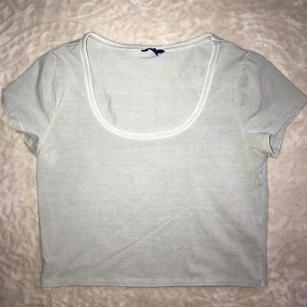 Aeropostale cropped scoop neck