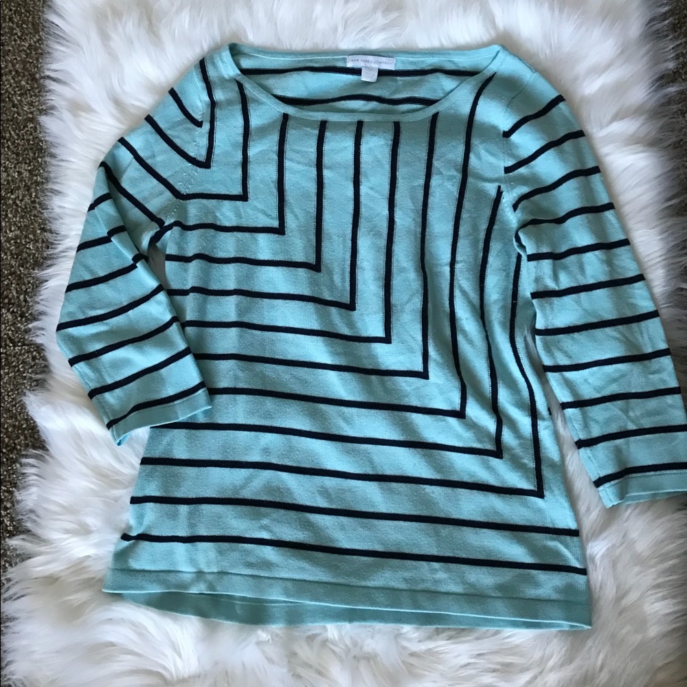 🌸 New York & company sweater