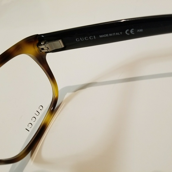 gucci reading frames