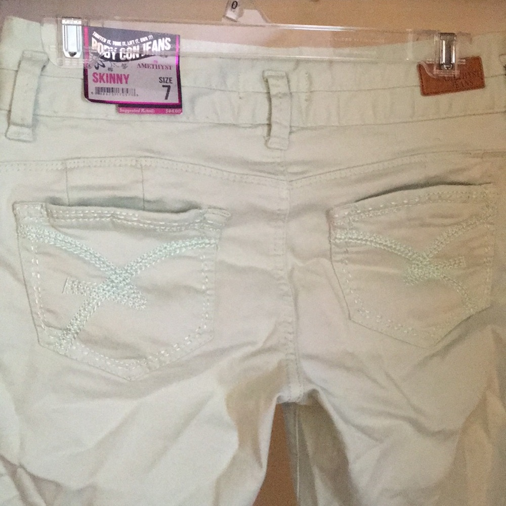 Body Con Jeans, by Amethyst. Size 7