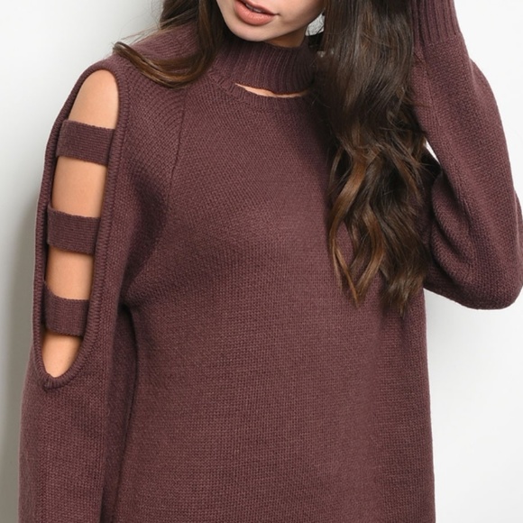 Oversized Caged Sleeve Sweater - Picture 3 of 3
