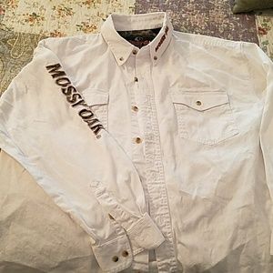 Men's Mossy Oak button down shirt
