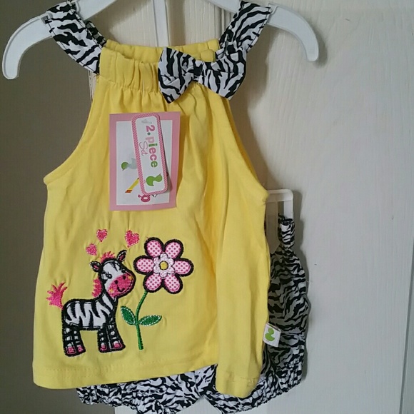 80% off SUMMER CLEARANCE!! BABY GIRL 2-PIECE TOP AND BOTTOM SETS - Picture 2 of 4