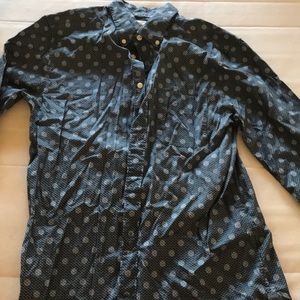 Men’s long sleeve button down shirt