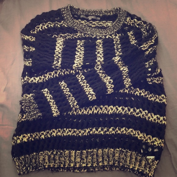 Guess Sweater - Picture 1 of 2