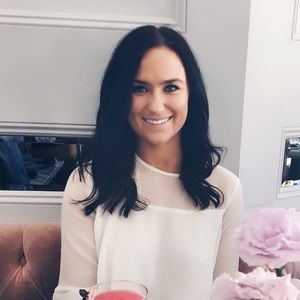 Meet your Posher, Holly