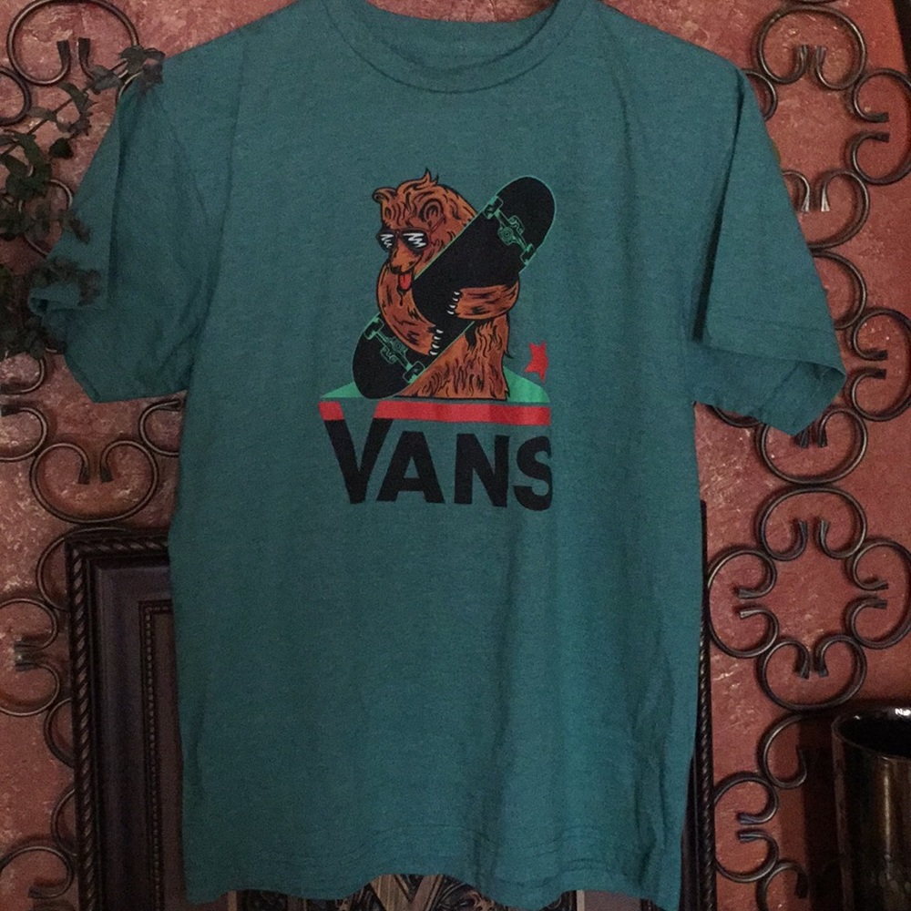 Boy's Vans tshirt.