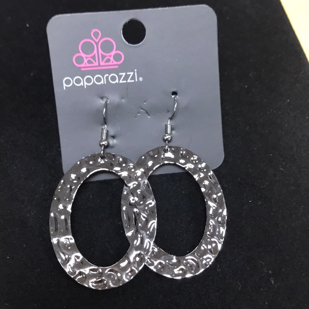 Gunmetal Dangle Earrings!