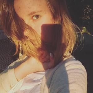 Meet your Posher, Cassandra