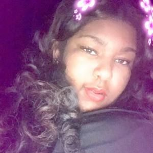 Meet your Posher, Paige