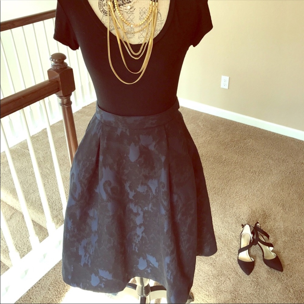 H&M Skirt Brocade (Navy/Black)