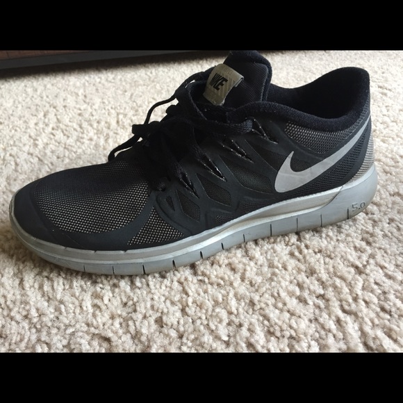 Nike sport/running shoes. - Picture 4 of 7