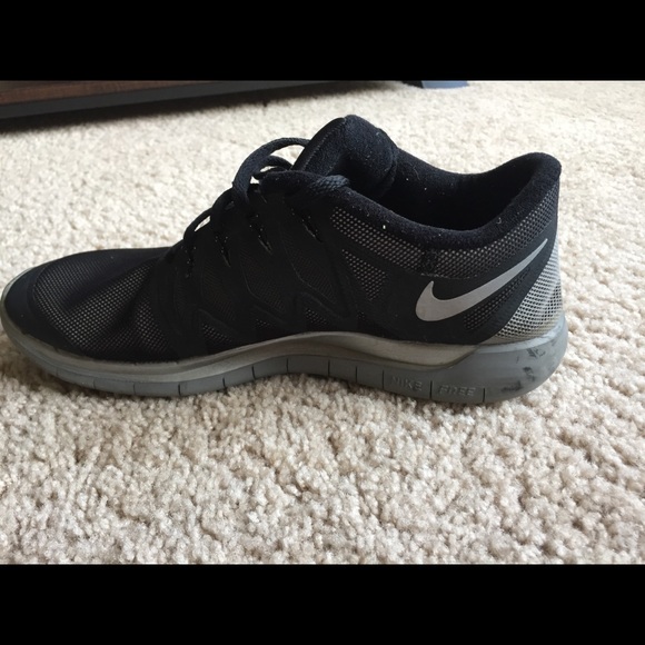 Nike sport/running shoes. - Picture 6 of 7