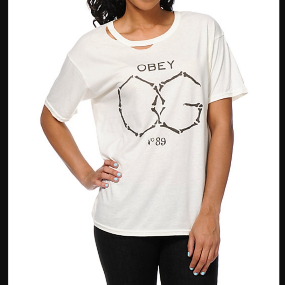 Obey tee