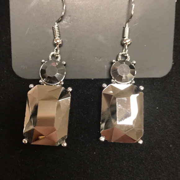 Shiny reflective earrings - Picture 2 of 3
