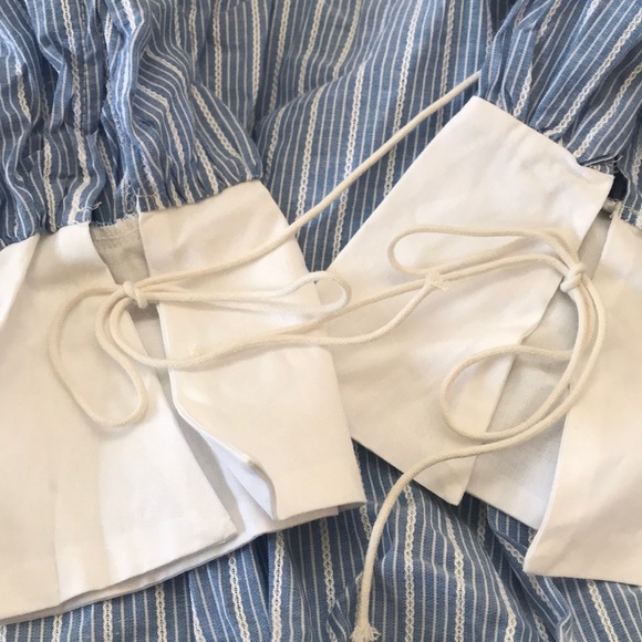 Off-the-shoulders blouse - Picture 7 of 7