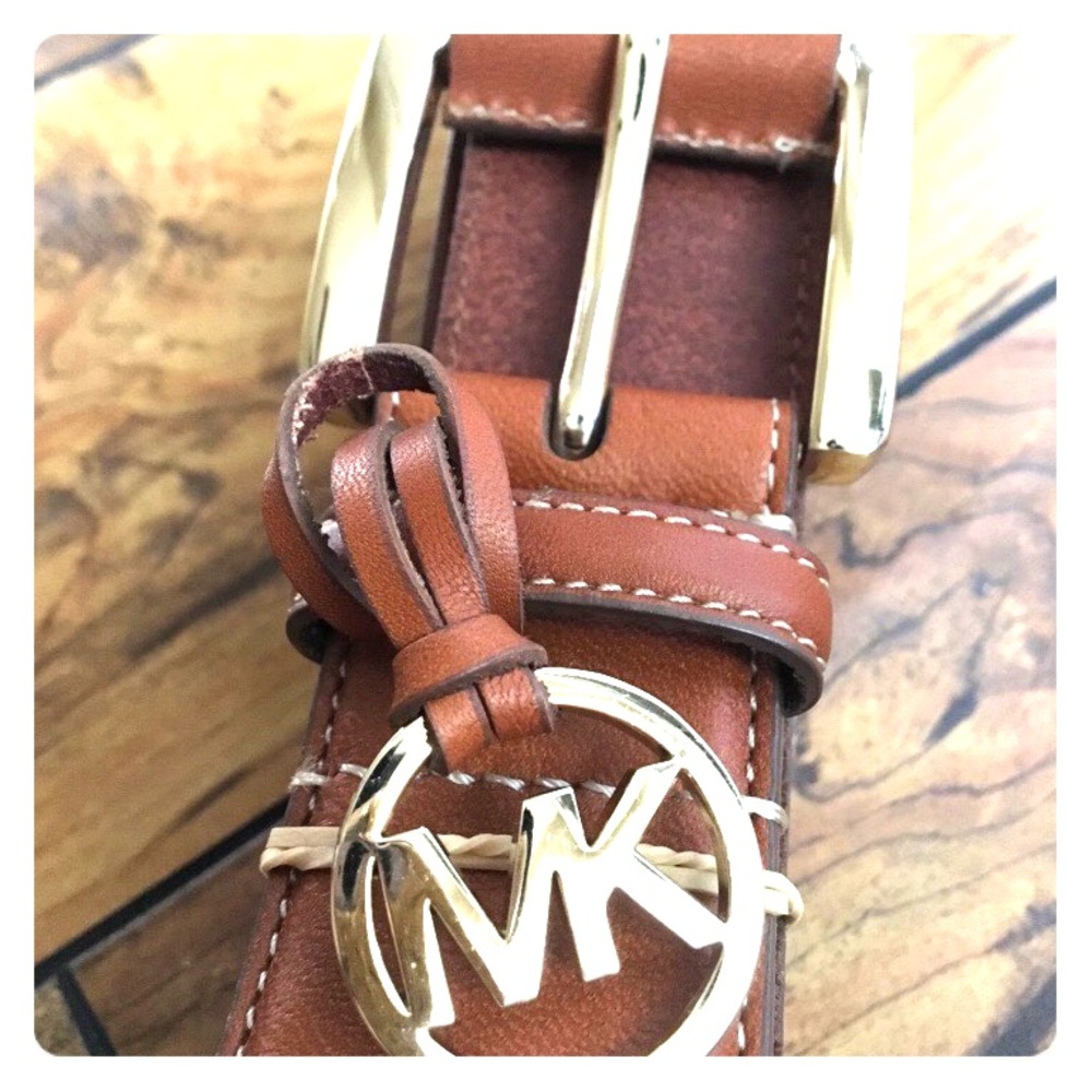 MICHAEL KORS LEATHER BELT SMALL