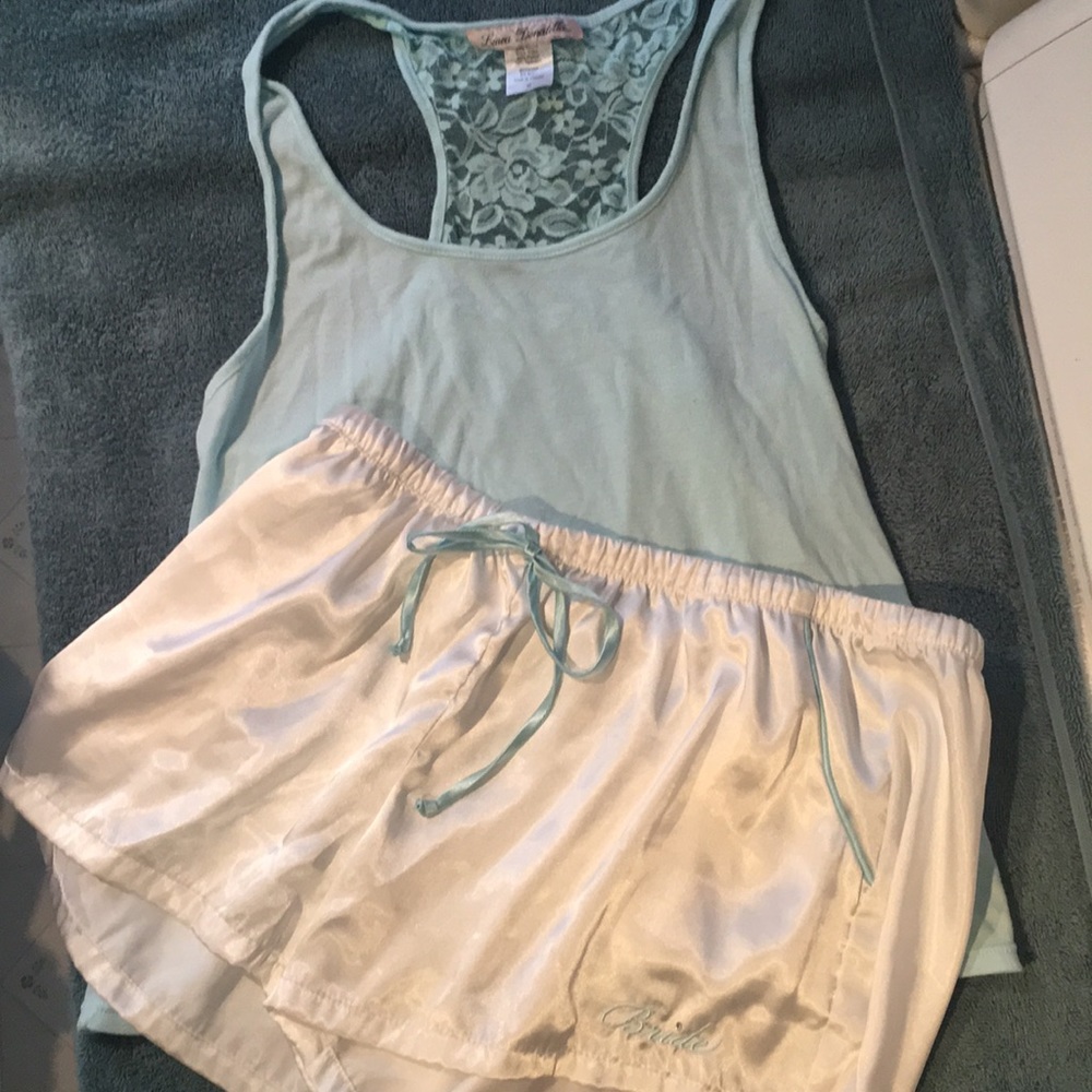 👰🏼 Bride PJ set