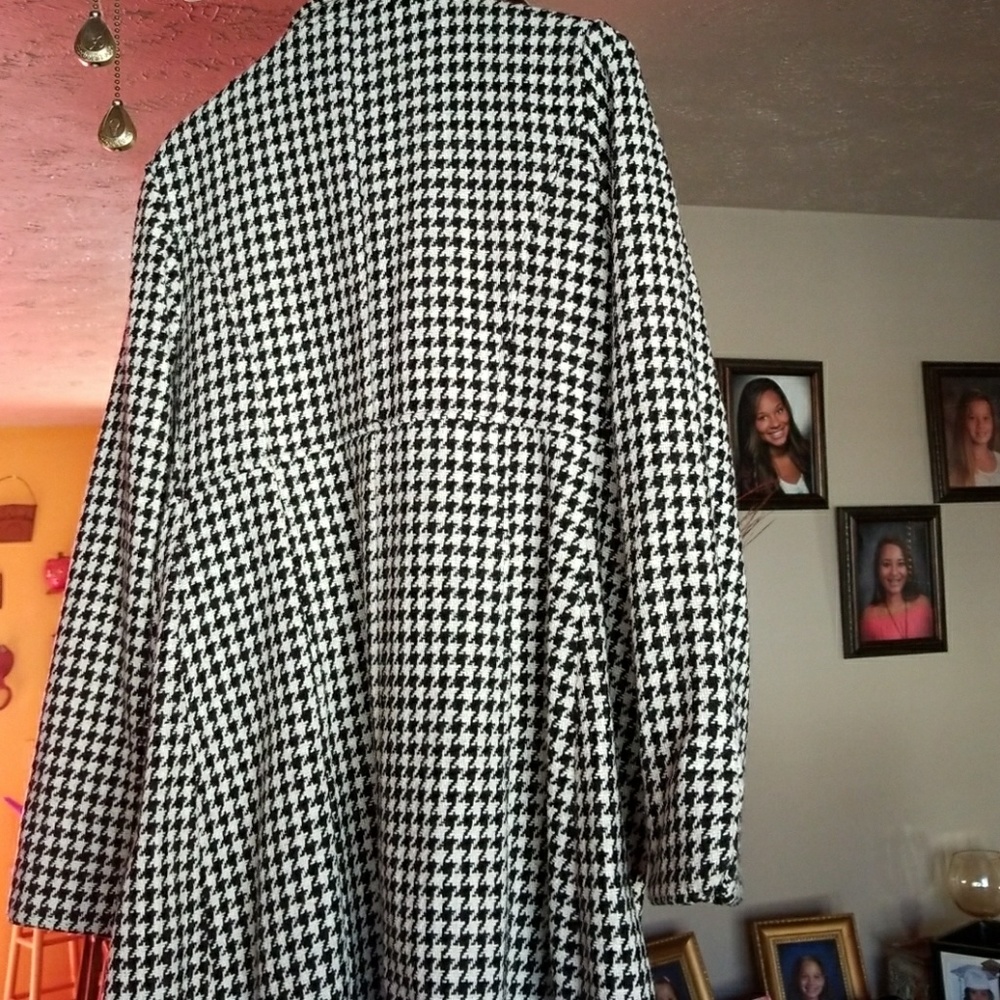Checker Jacket - Picture 2 of 2