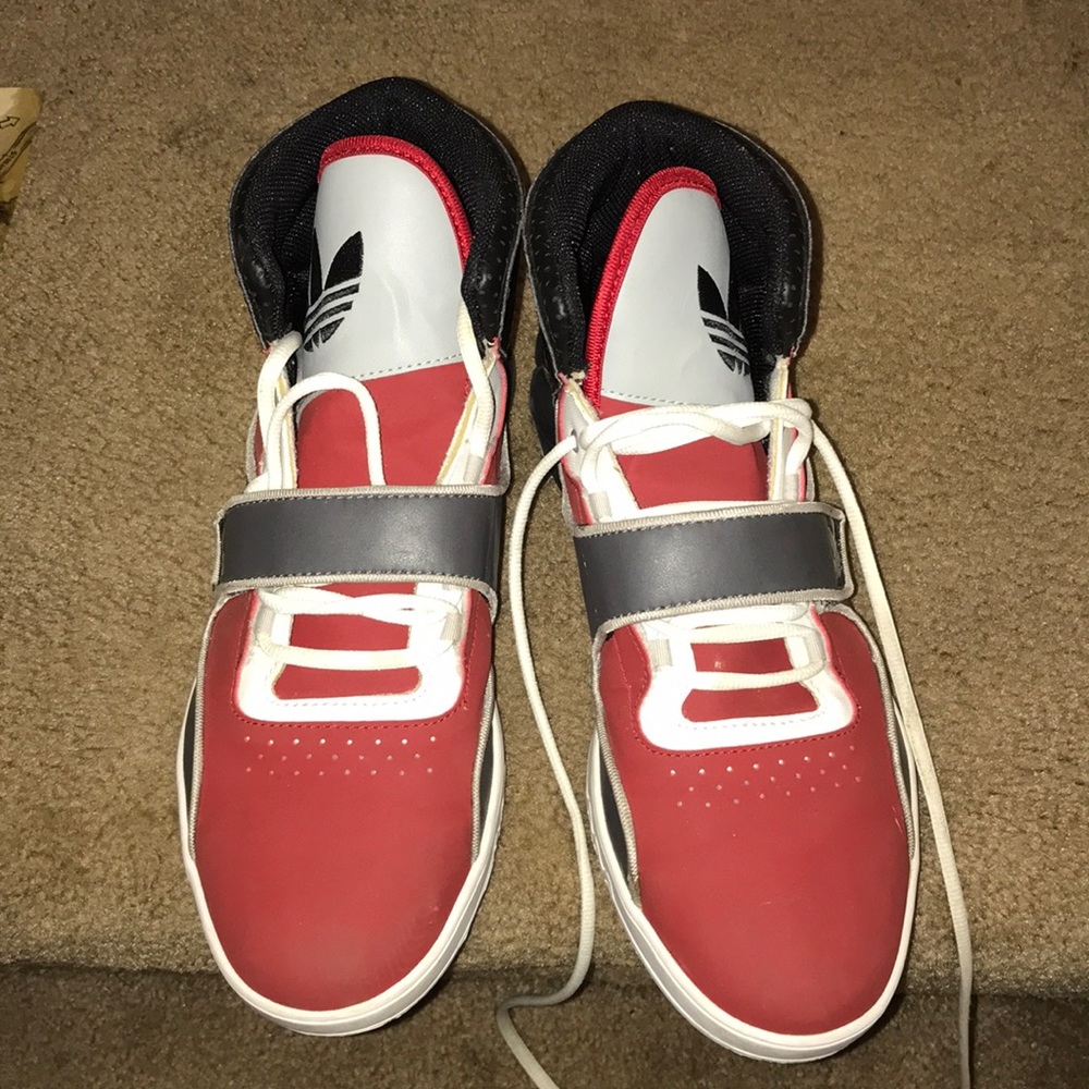 Men’s Adidas Shoes Classic