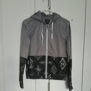 Price drop! CUTE Empyre Windbreaker