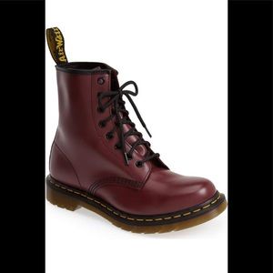 Dr. Martens 1460 W Boot Sz 7 Cherry
