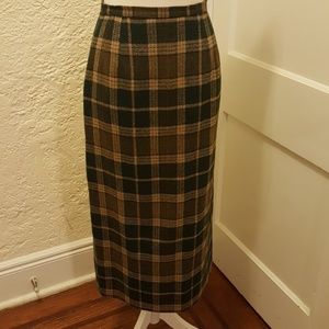 FINAL SALE!!Talbots wool plaid skirt. Sz 6p