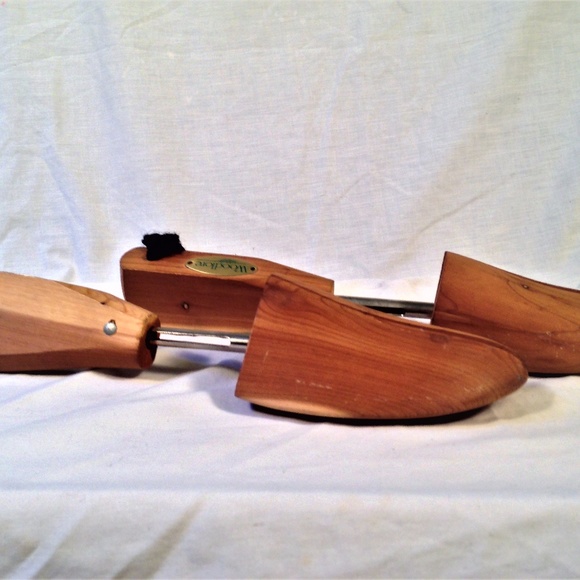*SOLD*WOODLORE CEDAR SHOE TREE SIZE MEDIUM - Picture 4 of 5