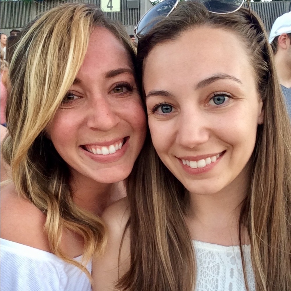 Meet your Posher, Christina