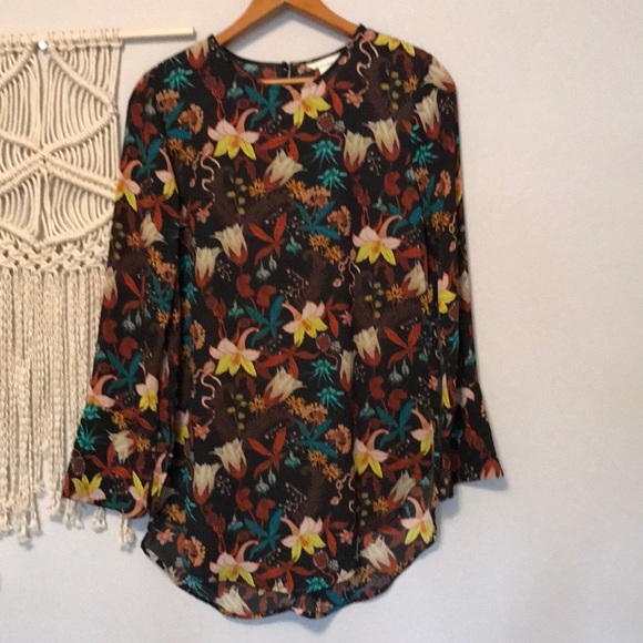 H&M Tops - Bell Sleeve Tunic!!!