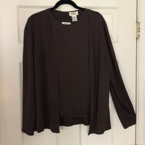 Twin set both flattering and versatile