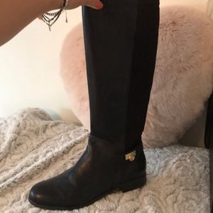 Tahari boots