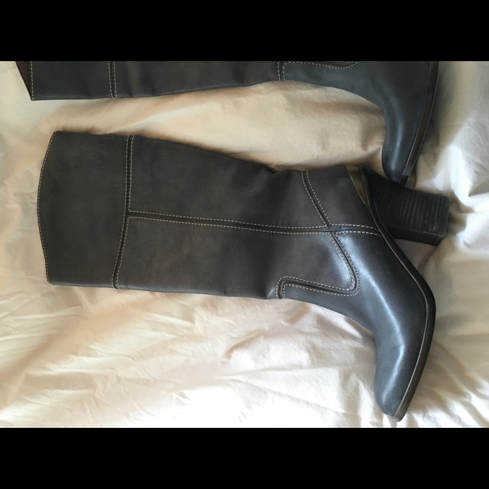 Beautiful Lucky tall boots
